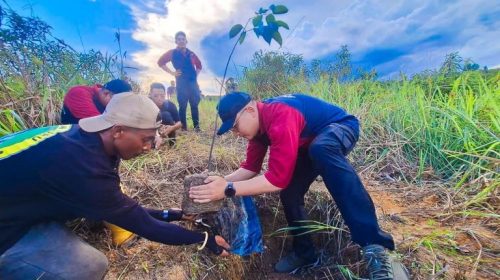 Makmur Elok Graha Peringati Hari Bumi dengan Aksi Nyata di Pulau Rempang
