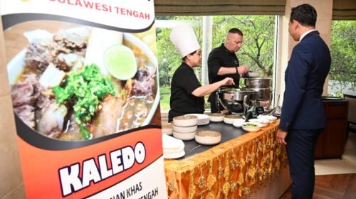 Hotel Borobudur Jakarta Hadirkan Menu Spesial Khas Sulawesi Tengah “Sup Kaledo”