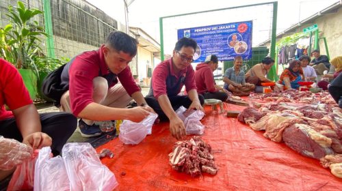 Mal Artha Gading bersama Artha Graha Peduli Salurkan Hewan Kurban pada Iduladha 1447