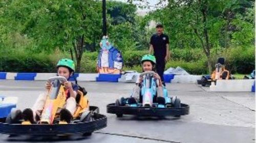 Jelajah Kiara Artha Park Naik Trem dan Sepeda Listrik, Berapa Tarifnya?